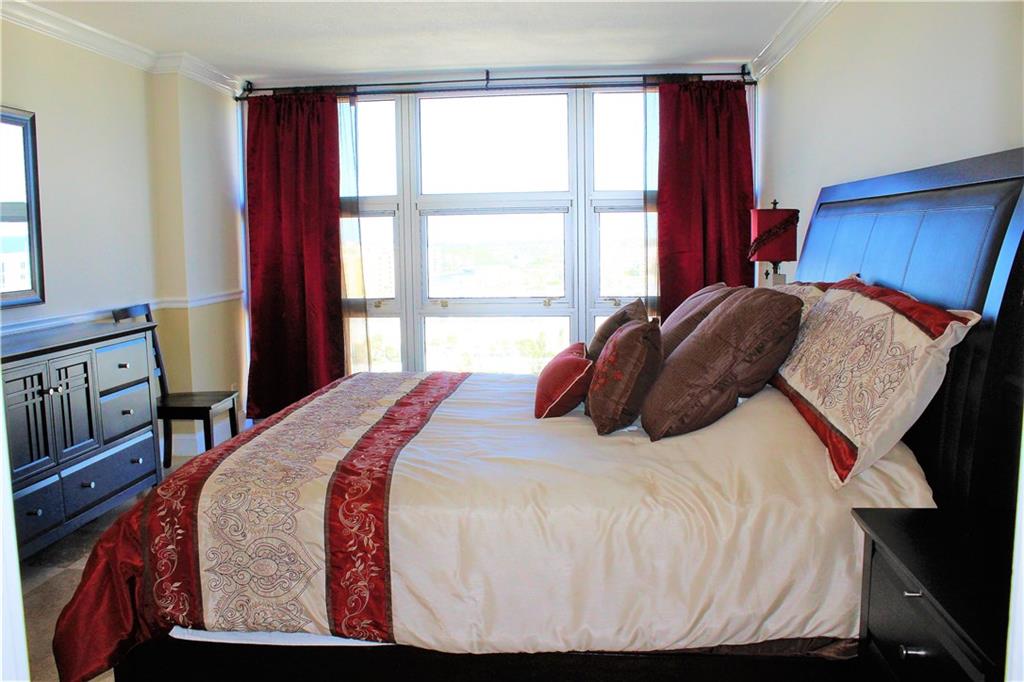 SILVER THATCH - Residential