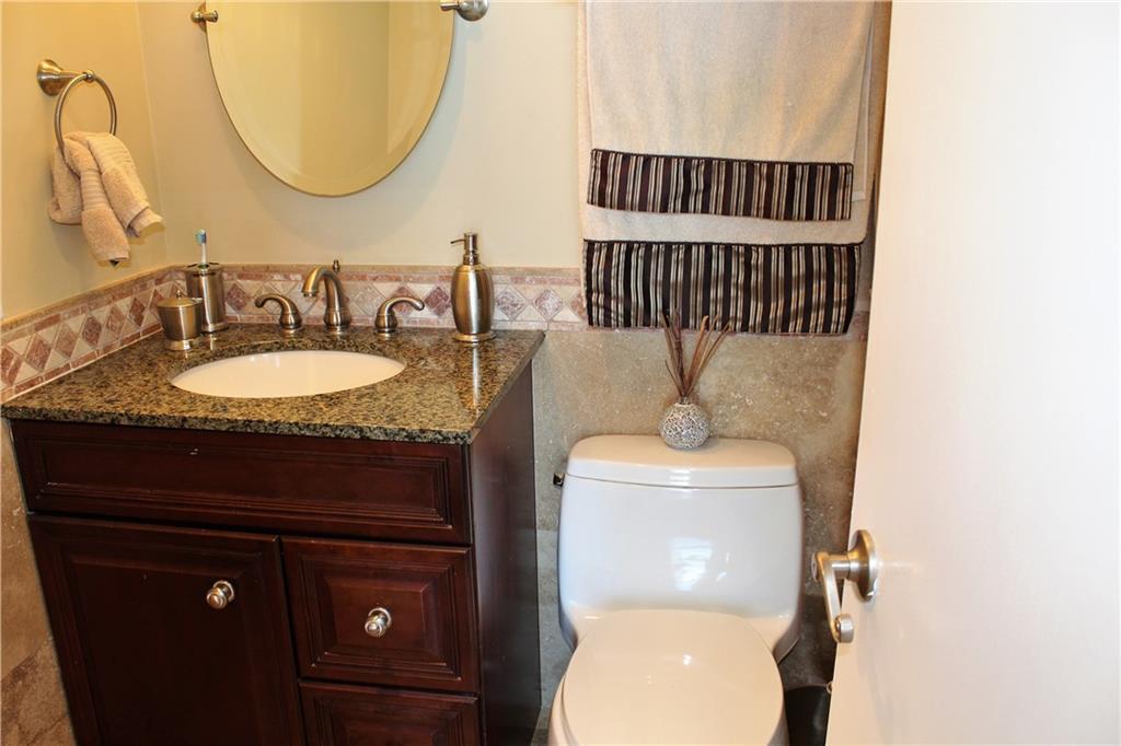 SILVER THATCH - Residential