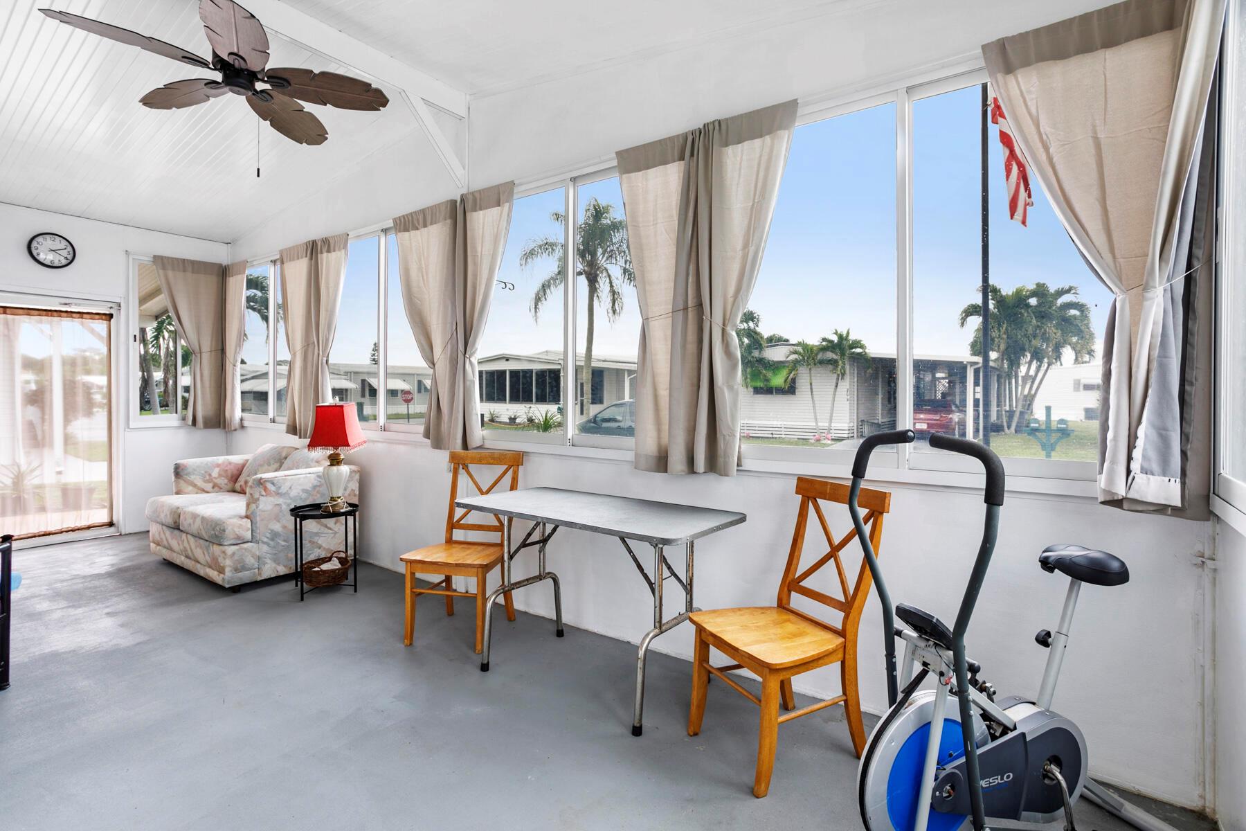 JAMAICA BAY MOBILE HOME C - Residential