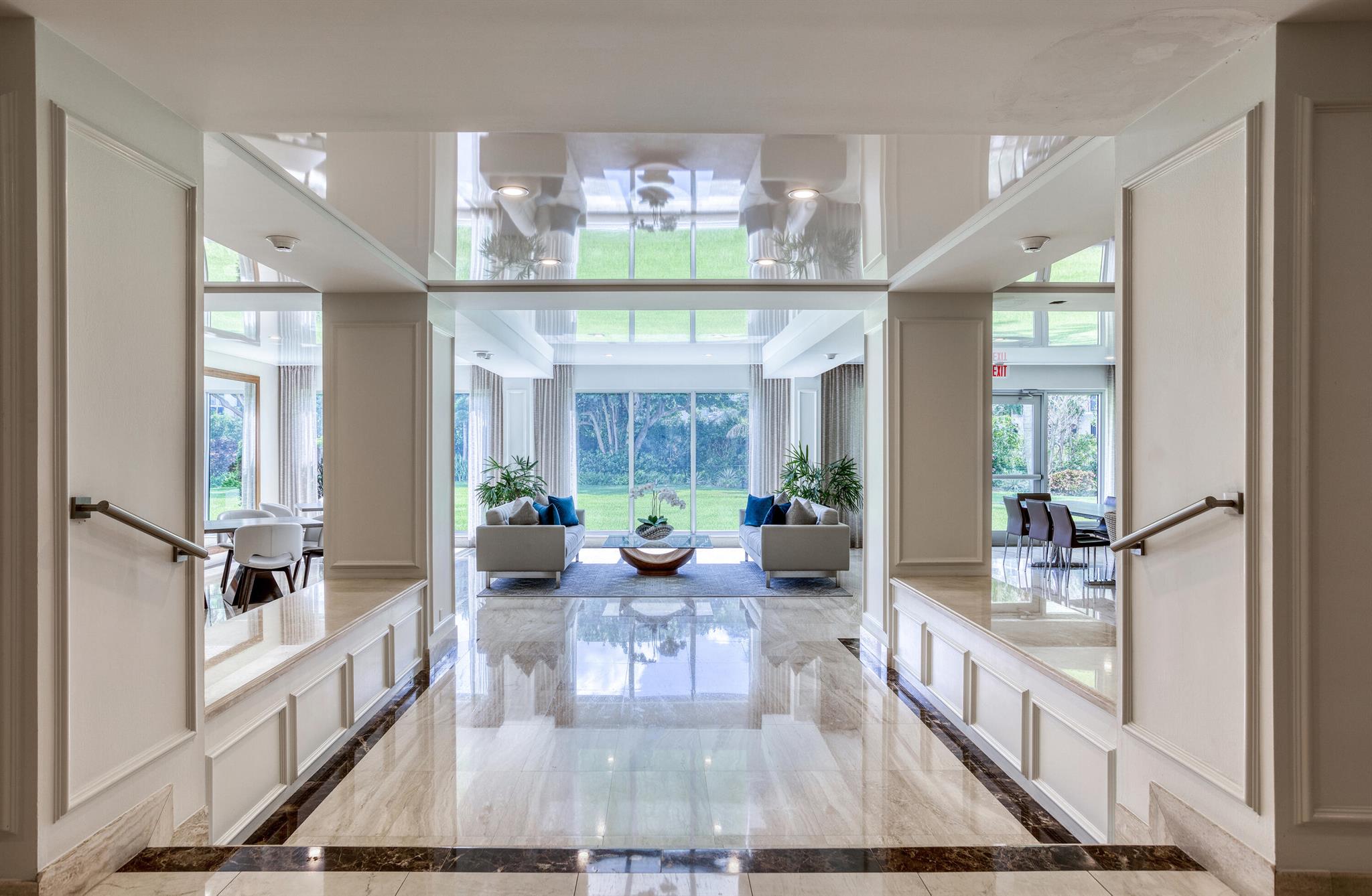 LAKE HOUSE SOUTH - Residential