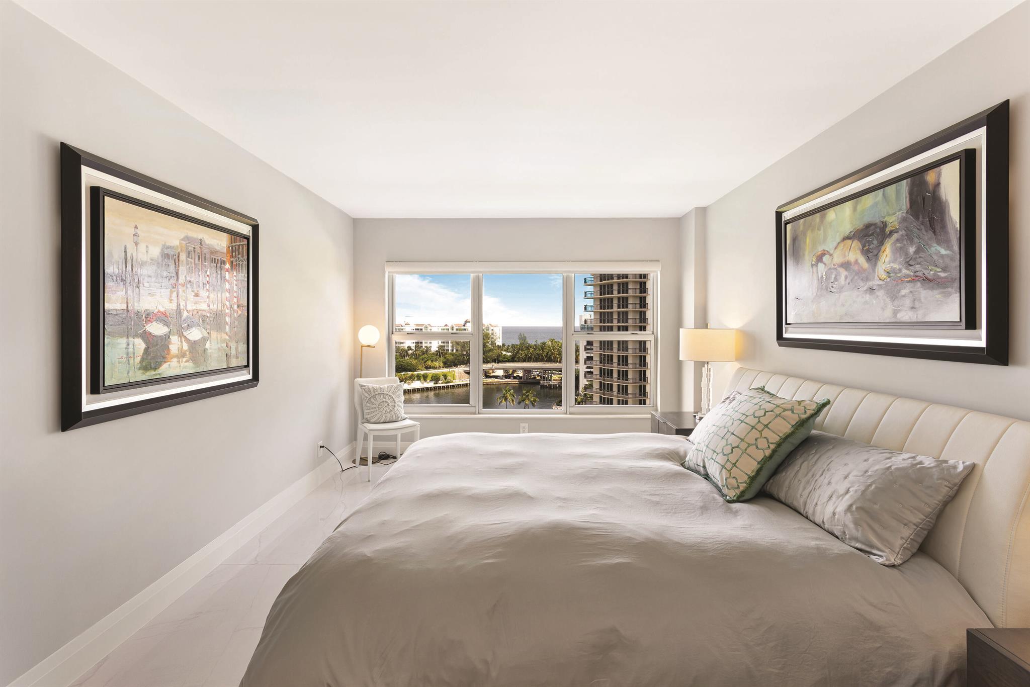 LAKE HOUSE SOUTH - Residential