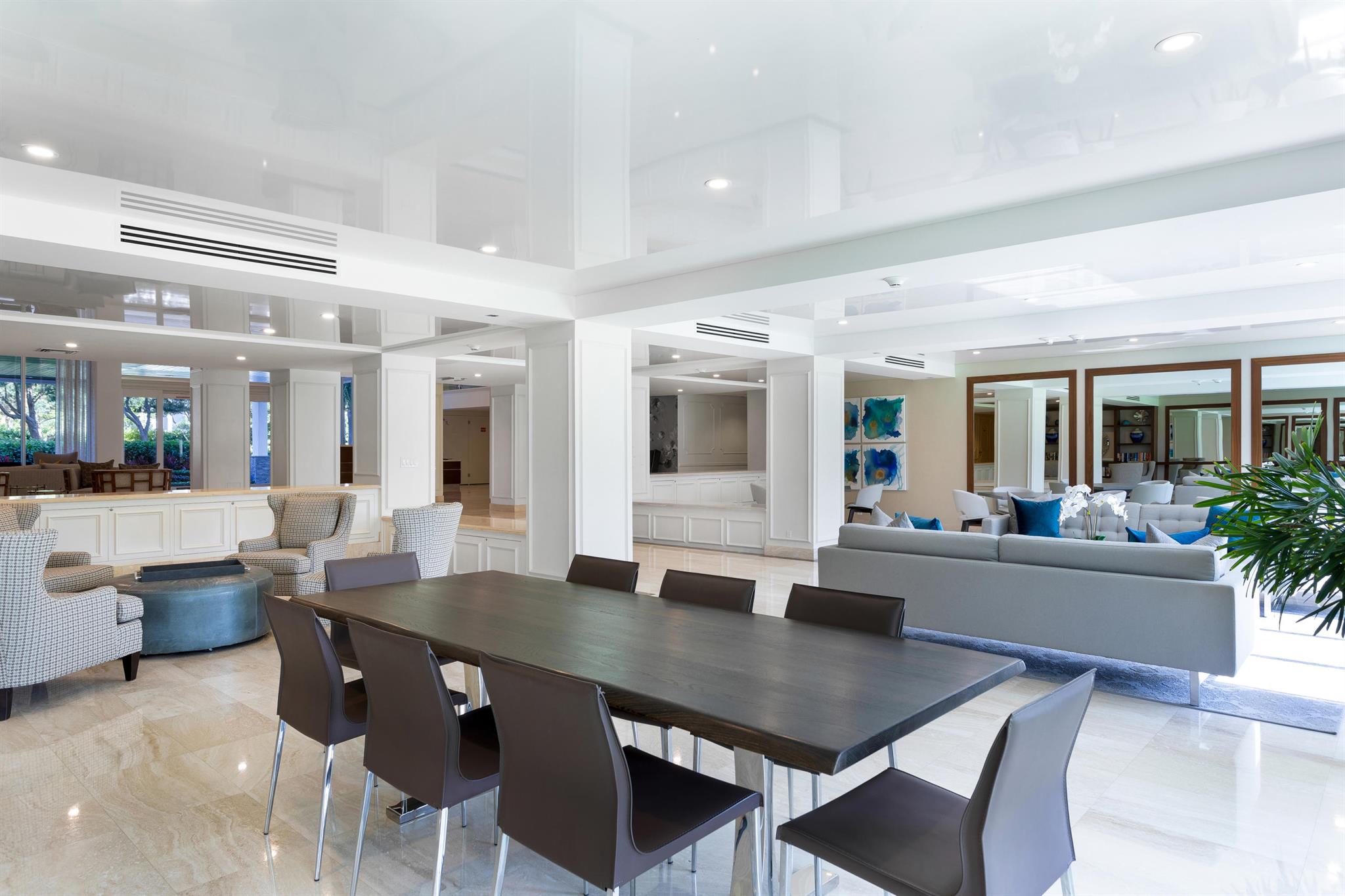 LAKE HOUSE SOUTH - Residential