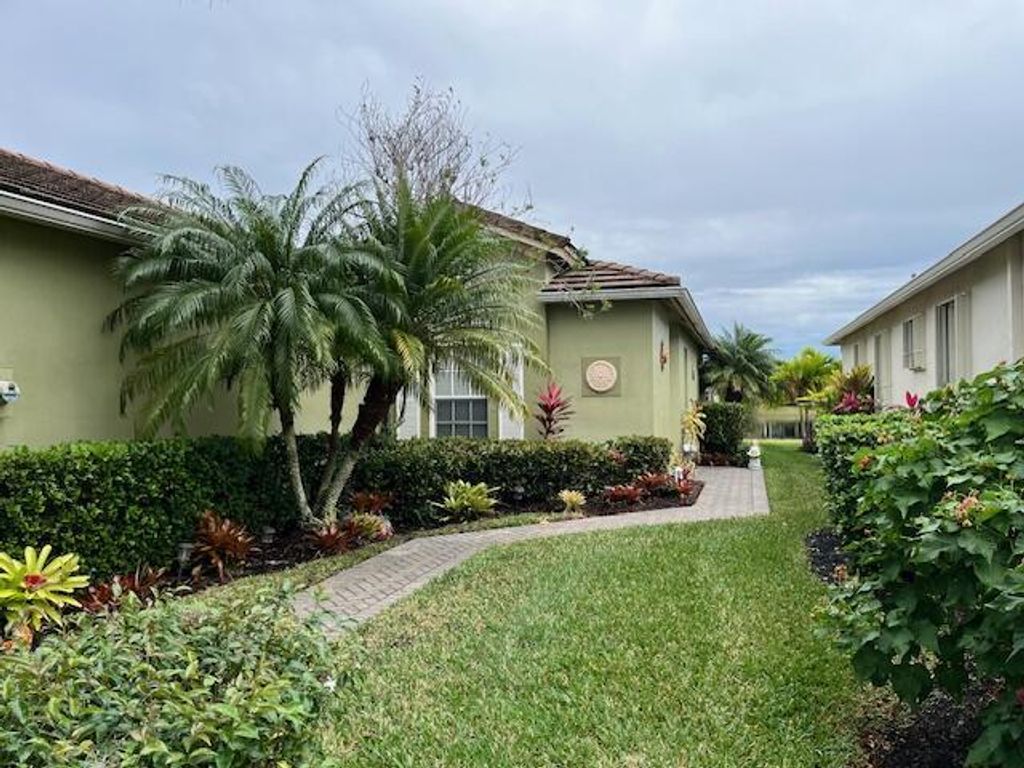 Photo of 9717 SW Eastbrook Circle, Port Saint Lucie, FL 34987 (MLS # R11011898)