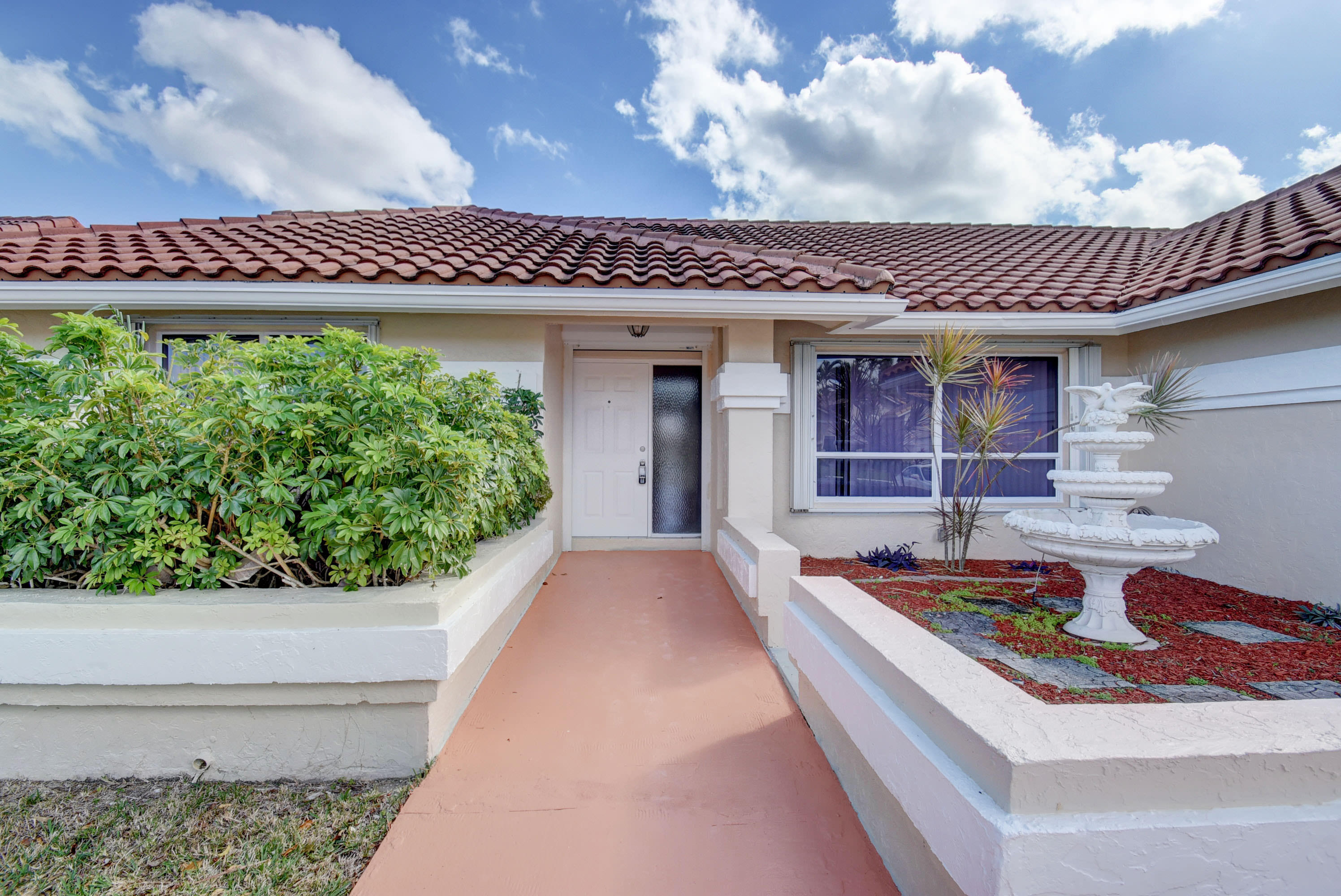 SUN VALLEY 2 - Residential