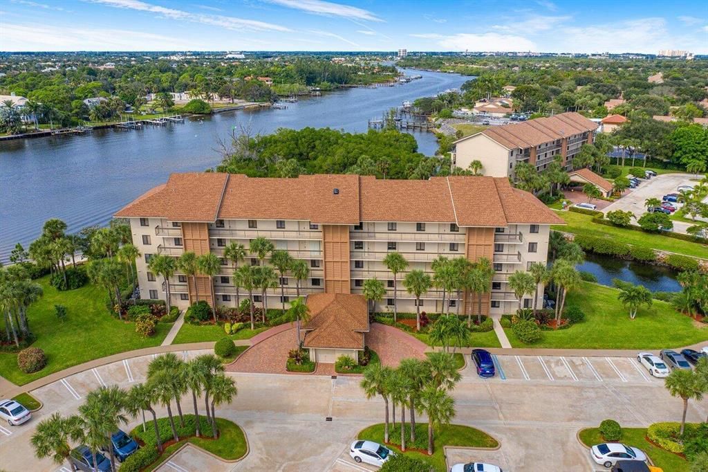 Photo of 1801 Marina Isle Way #205, Jupiter, FL 33477 (MLS # R10754384)