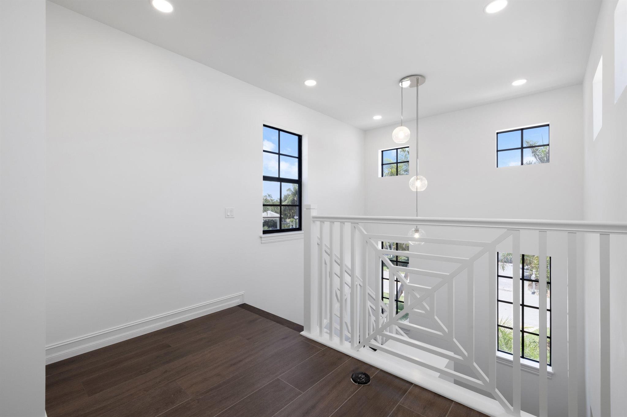 PALM BEACH SHORES - Residential