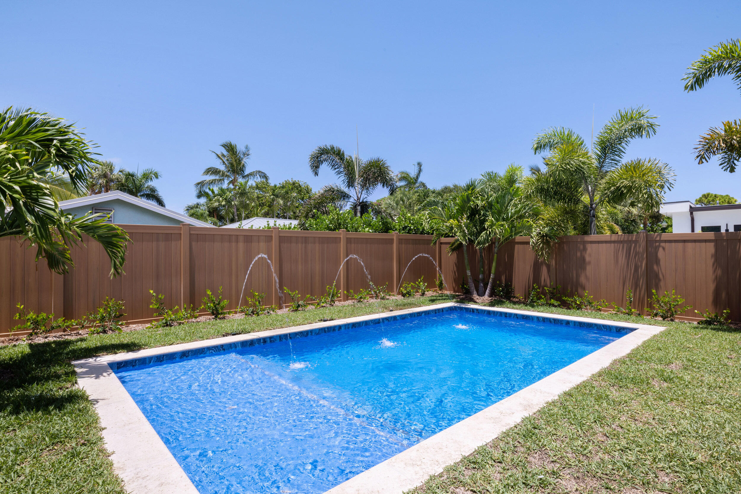 PALM BEACH SHORES - Residential