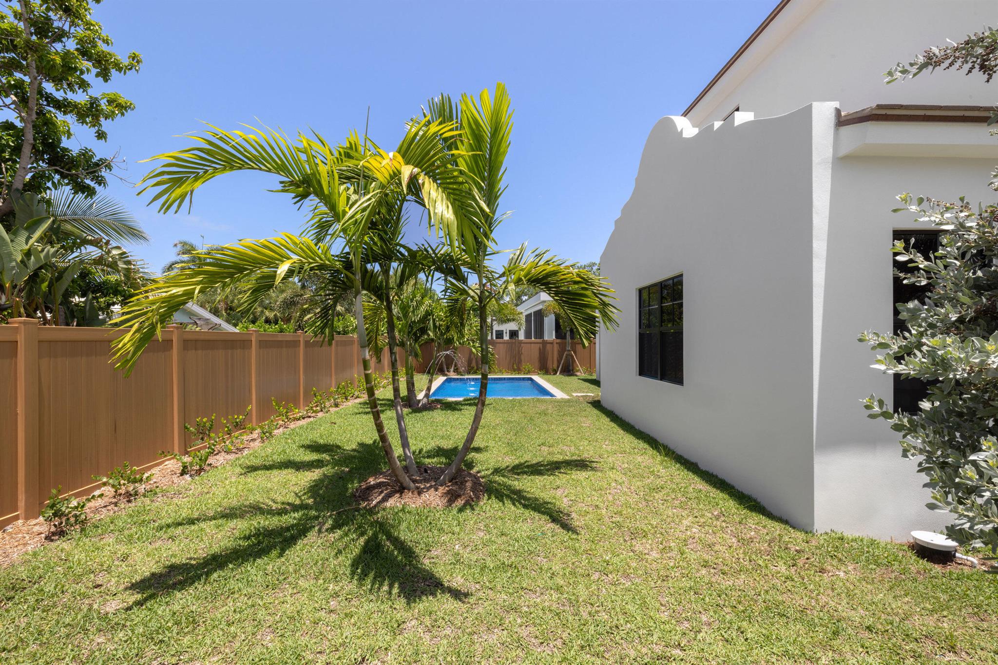 PALM BEACH SHORES - Residential