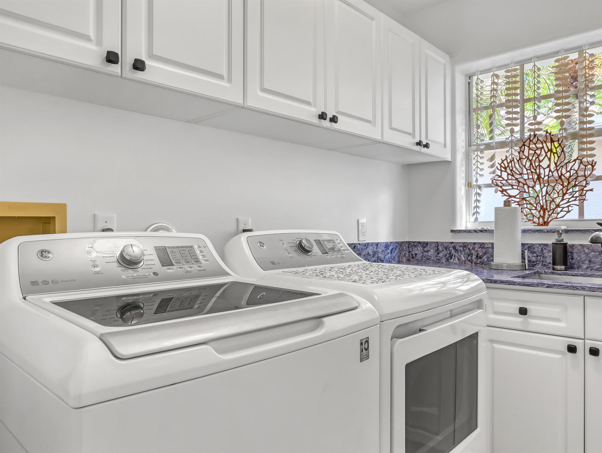 PGA RESORT COMMUNITY OF A - Residential