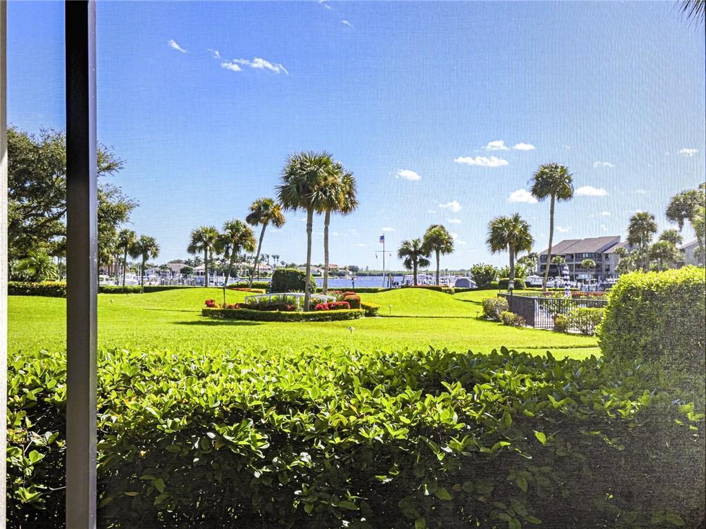 ''''''HARBOUR SIDE YACHT - Residential Lease