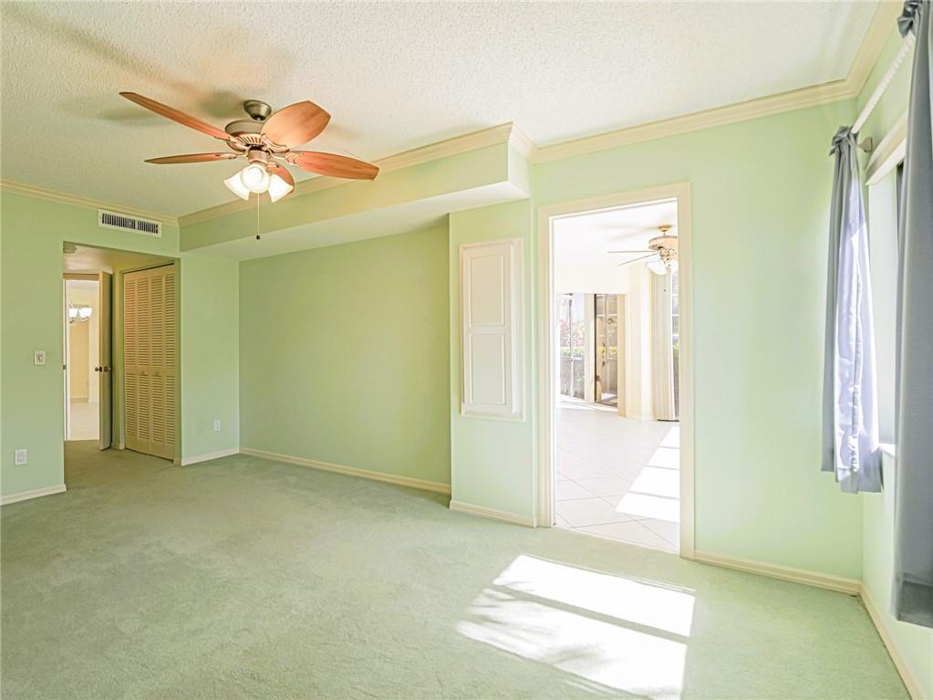 ''''''HARBOUR SIDE YACHT - Residential Lease