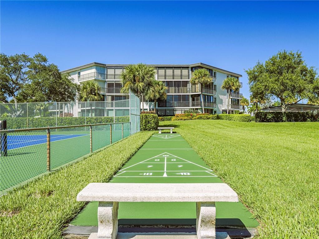 ''''''HARBOUR SIDE YACHT - Residential Lease