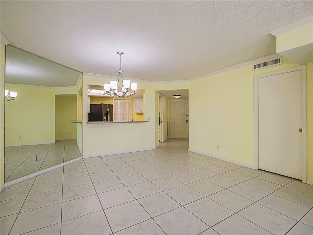 ''''''HARBOUR SIDE YACHT - Residential Lease