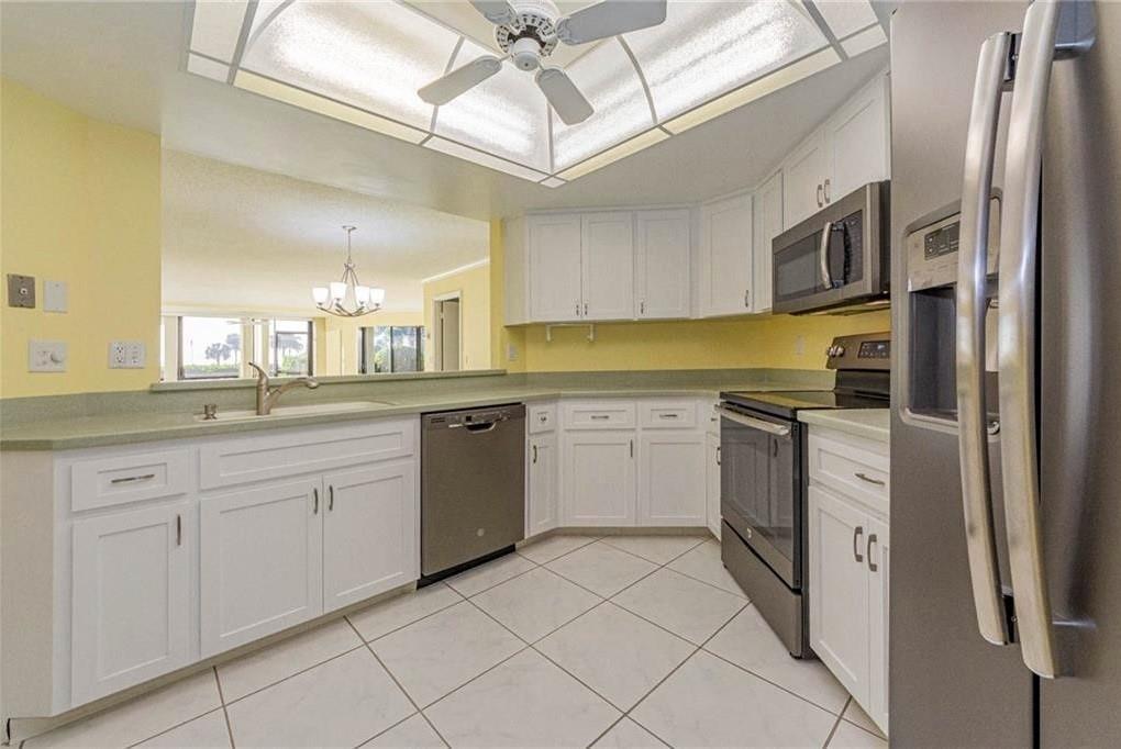 ''''''HARBOUR SIDE YACHT - Residential Lease