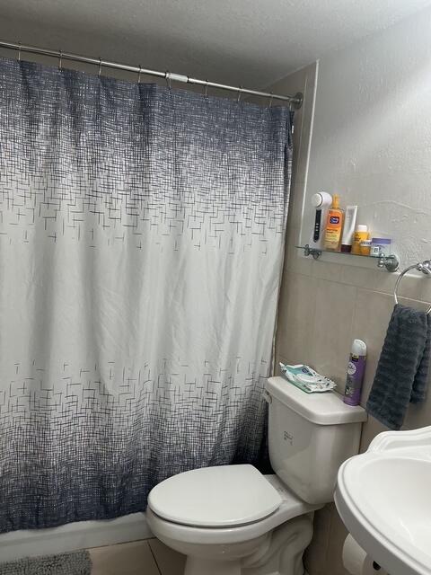 CHARTER CLUB OF PALM BEACH CONDO - Residential Lease