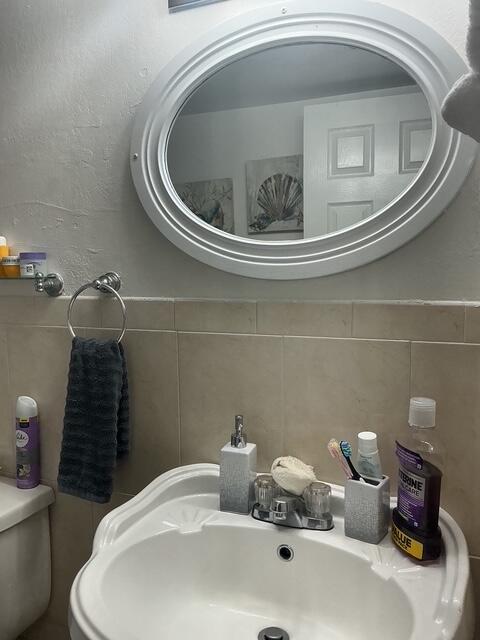 CHARTER CLUB OF PALM BEACH CONDO - Residential Lease