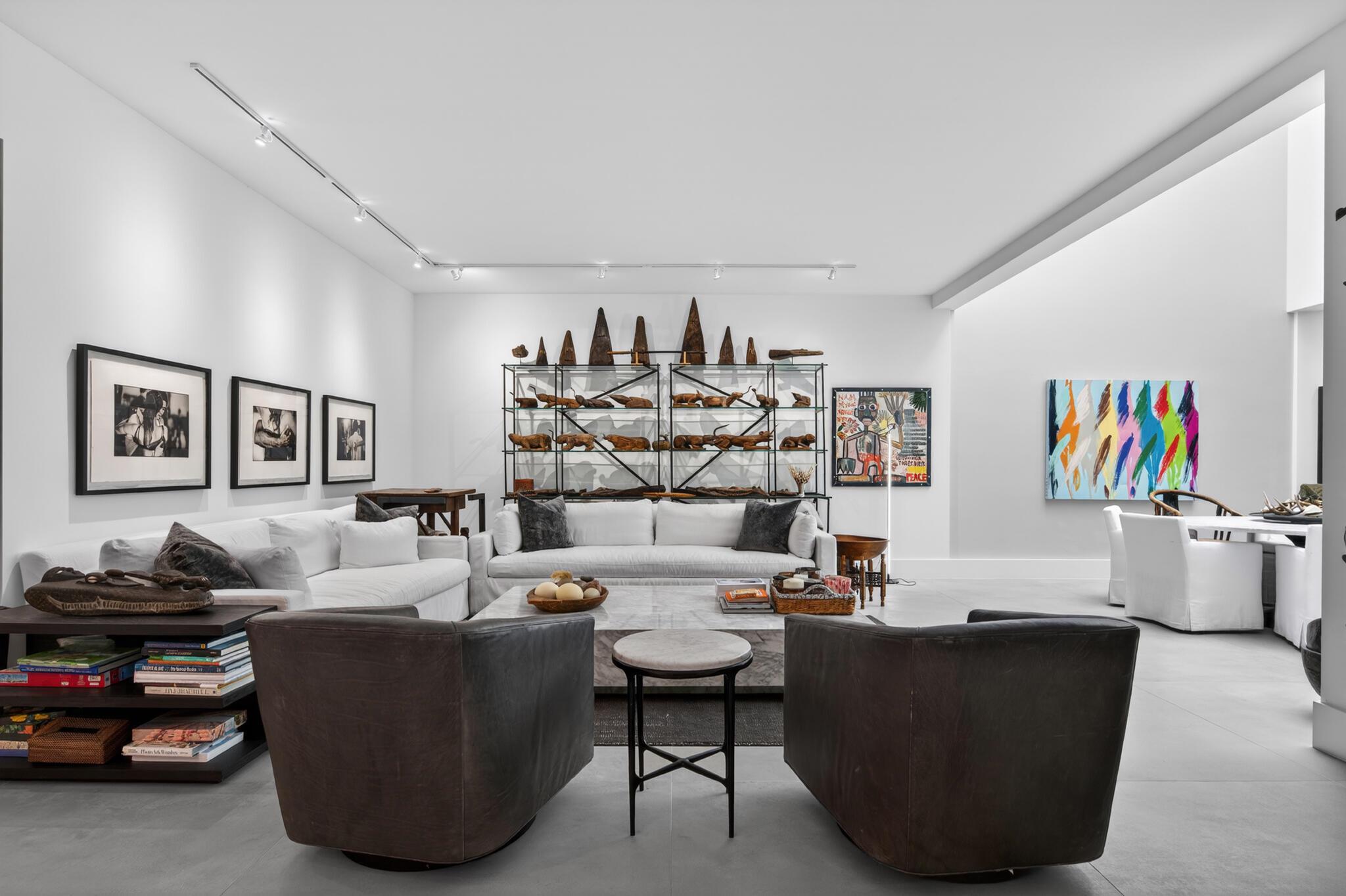 ADAMS HOUSE - Residential