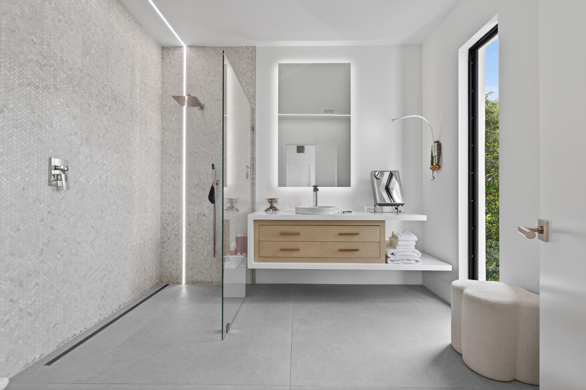 ADAMS HOUSE - Residential