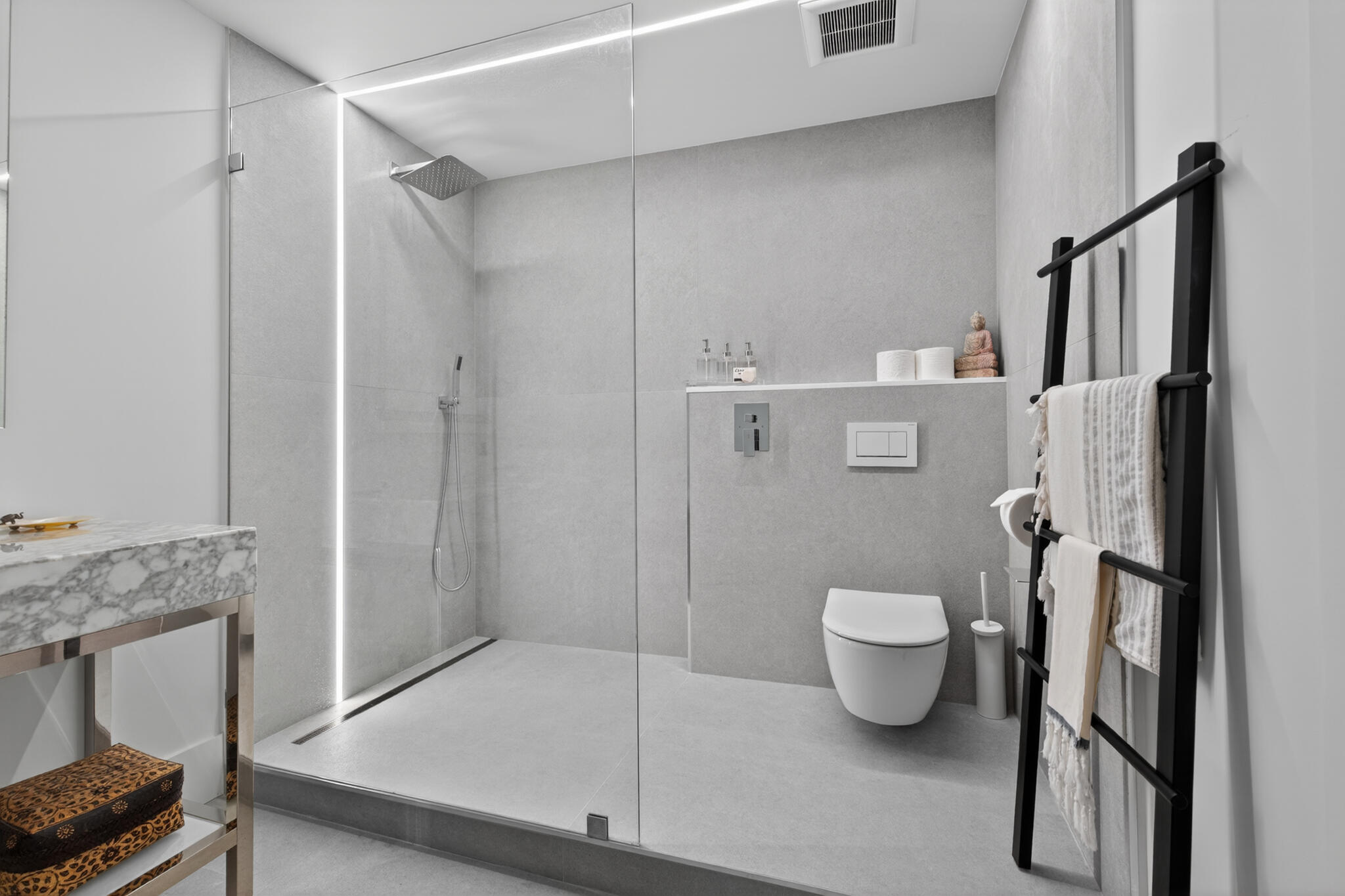 ADAMS HOUSE - Residential