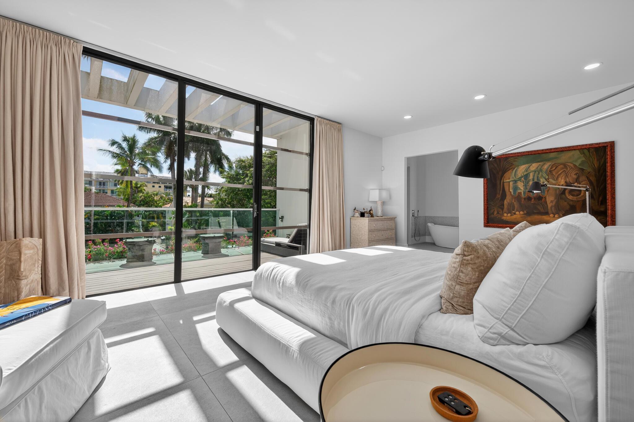 ADAMS HOUSE - Residential