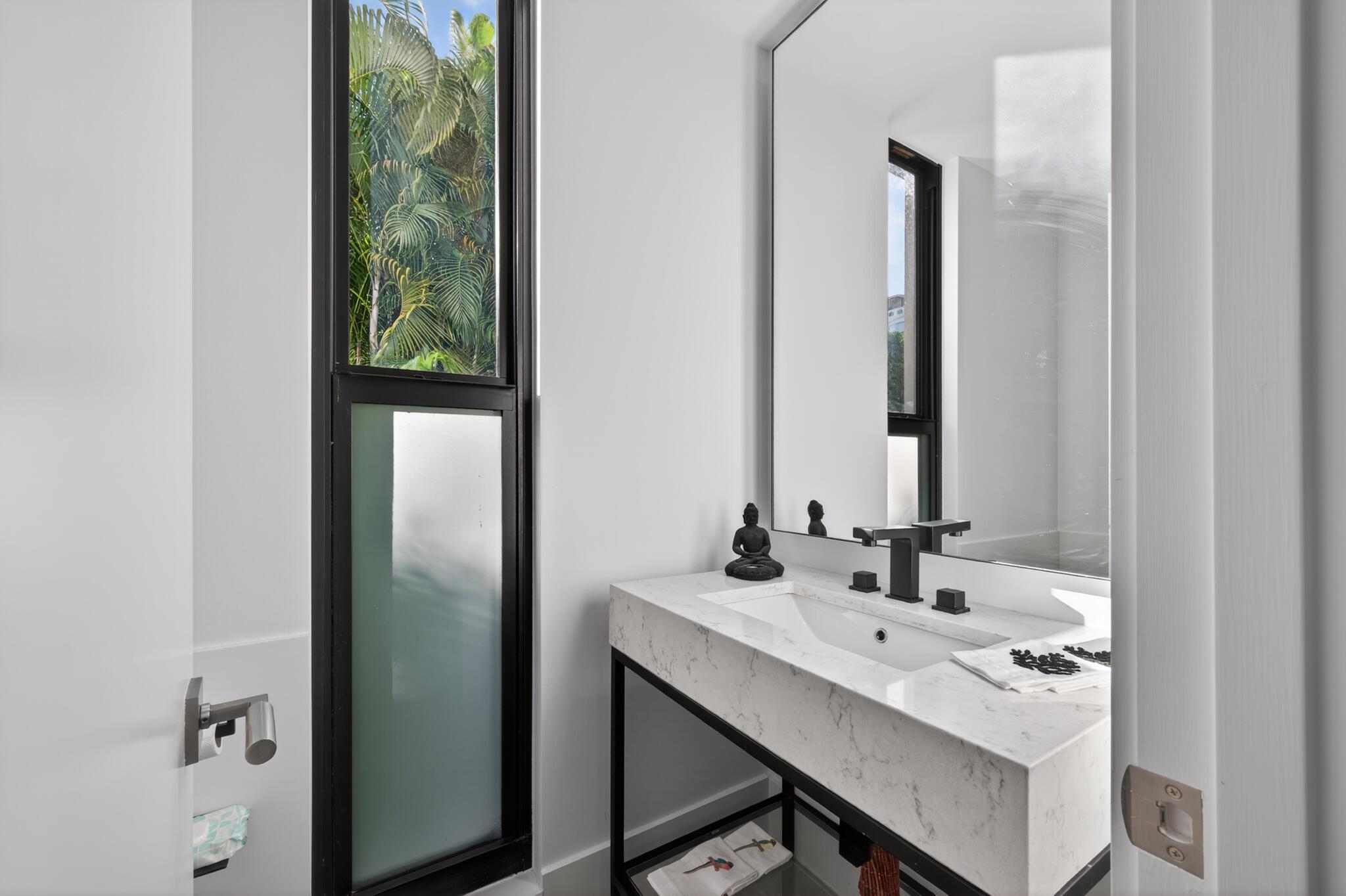 ADAMS HOUSE - Residential