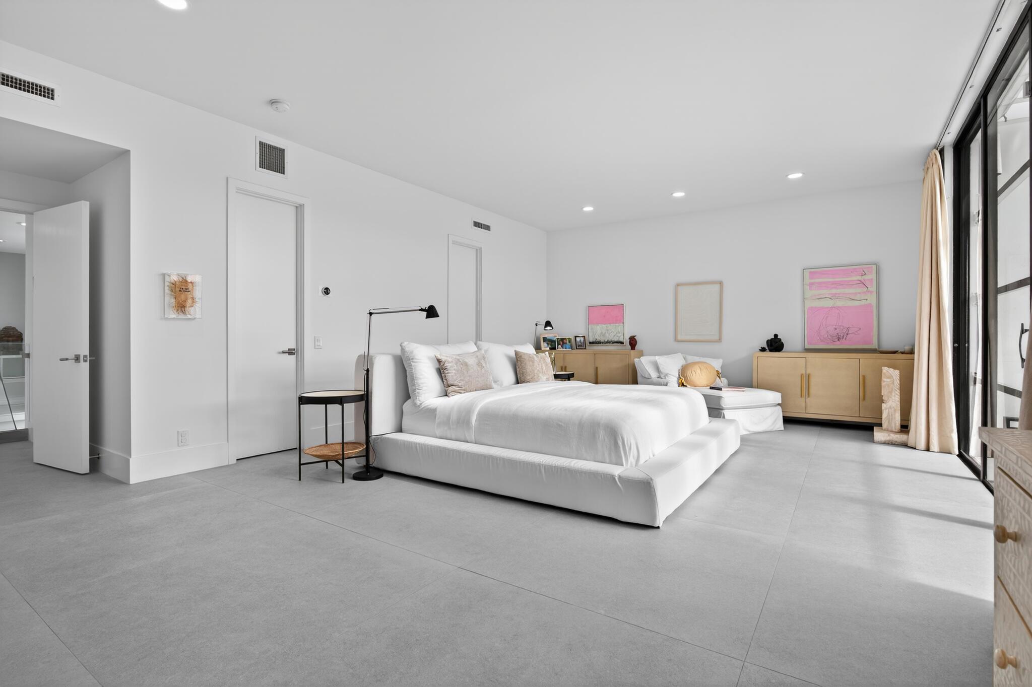 ADAMS HOUSE - Residential