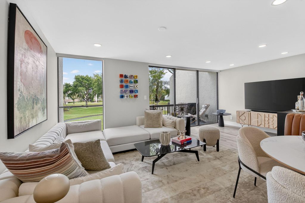 Photo of 1005 Bridgewood Place #1005, Boca Raton, FL 33434 (MLS # B26013022)