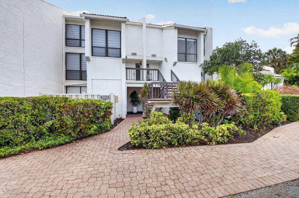 Photo of 1005 Bridgewood Place #1005, Boca Raton, FL 33434 (MLS # B26013022)