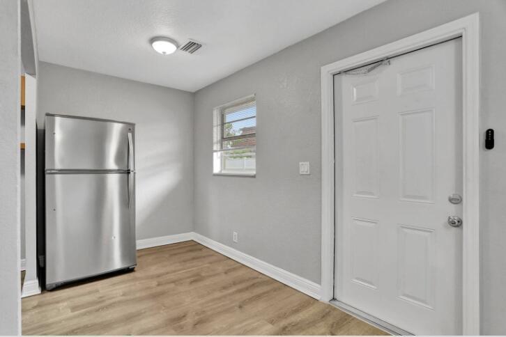 OCEAN DRIVE ESTATES - Residential Lease