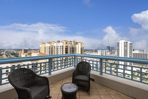 Condominium in West Palm Beach FL 222 Lakeview Avenue Ave 3.jpg