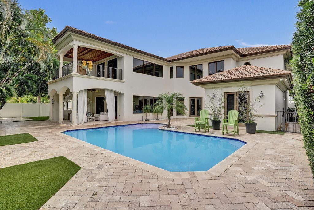 Photo of 4700 NE 29th Avenue, Fort Lauderdale, FL 33308 (MLS # B26017944)