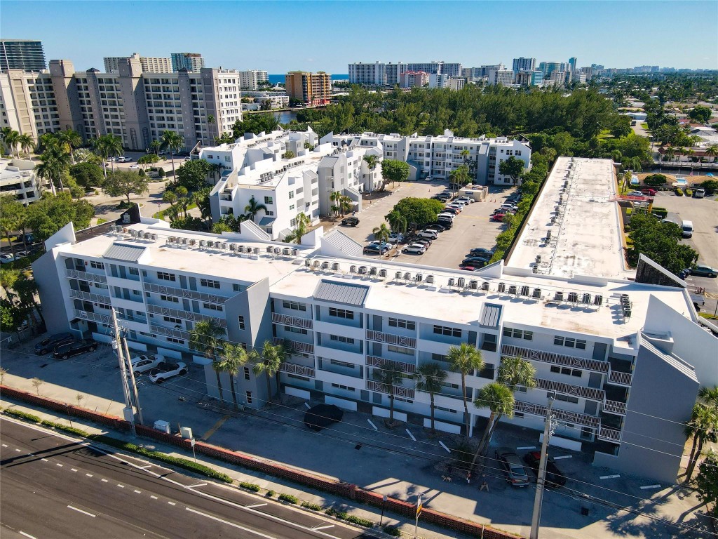 2840 NE 14th Street Causeway 304A