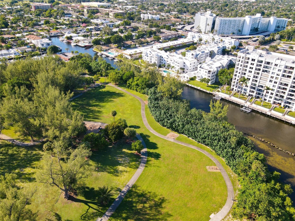 Harbor's Edge Condominium - Residential