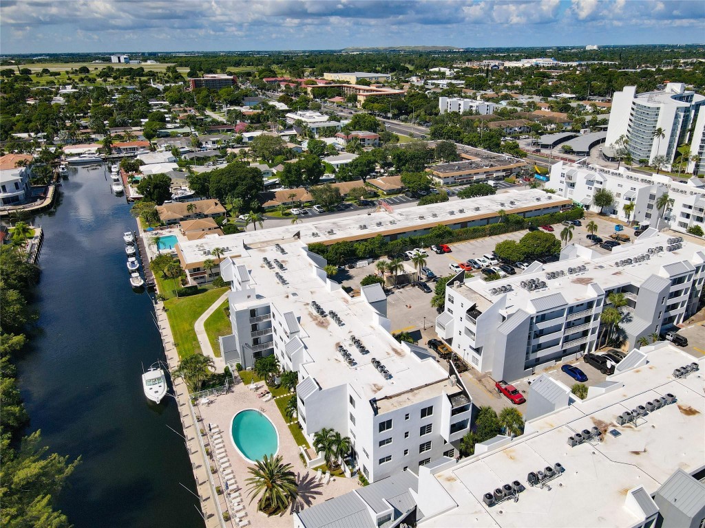 Harbor's Edge Condominium - Residential