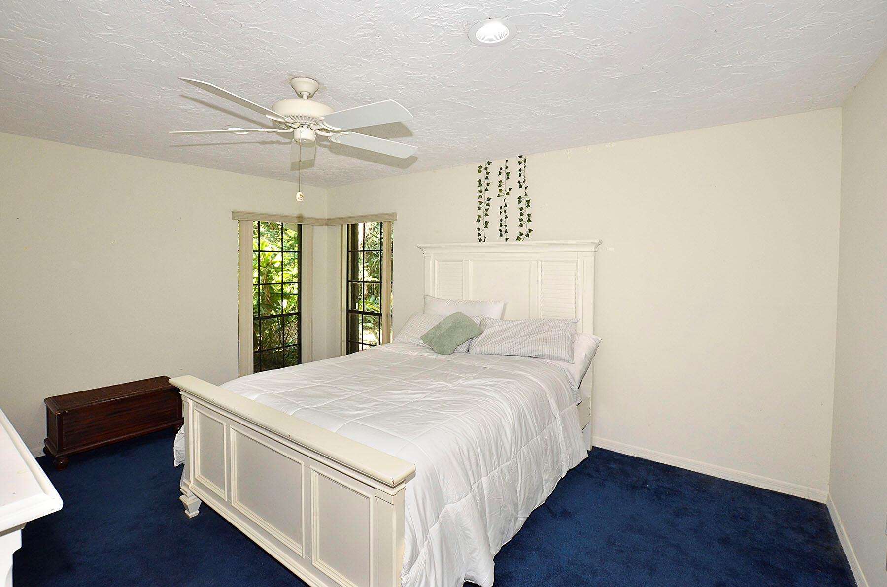 PINEWOOD LANE - Residential