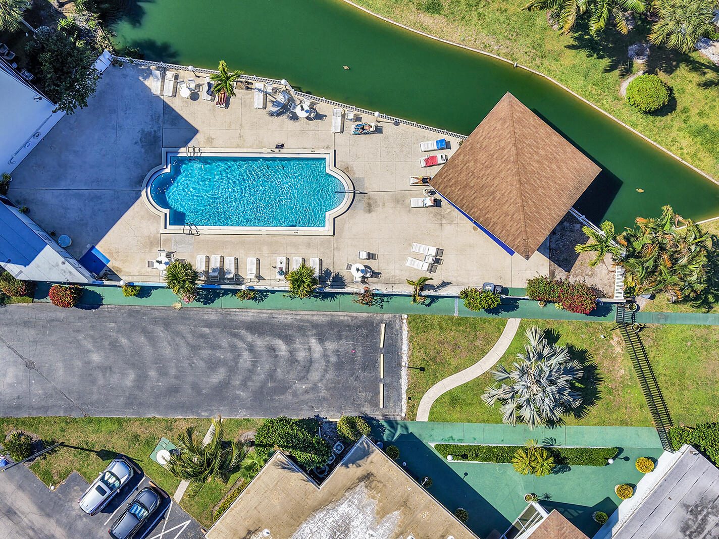 WATERWAY CLUB - Residential