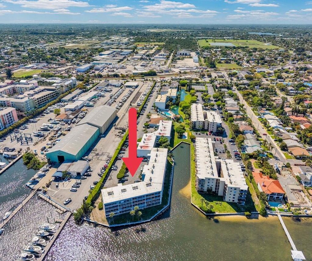 Photo of 100 Waterway Drive S #109, Lantana, FL 33462 (MLS # B26007614)