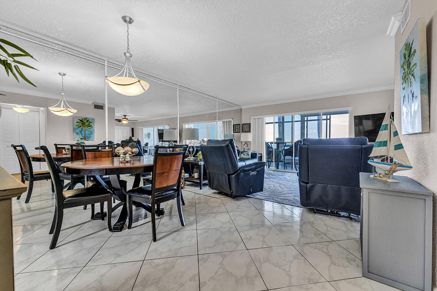 WATERWAY CLUB - Residential