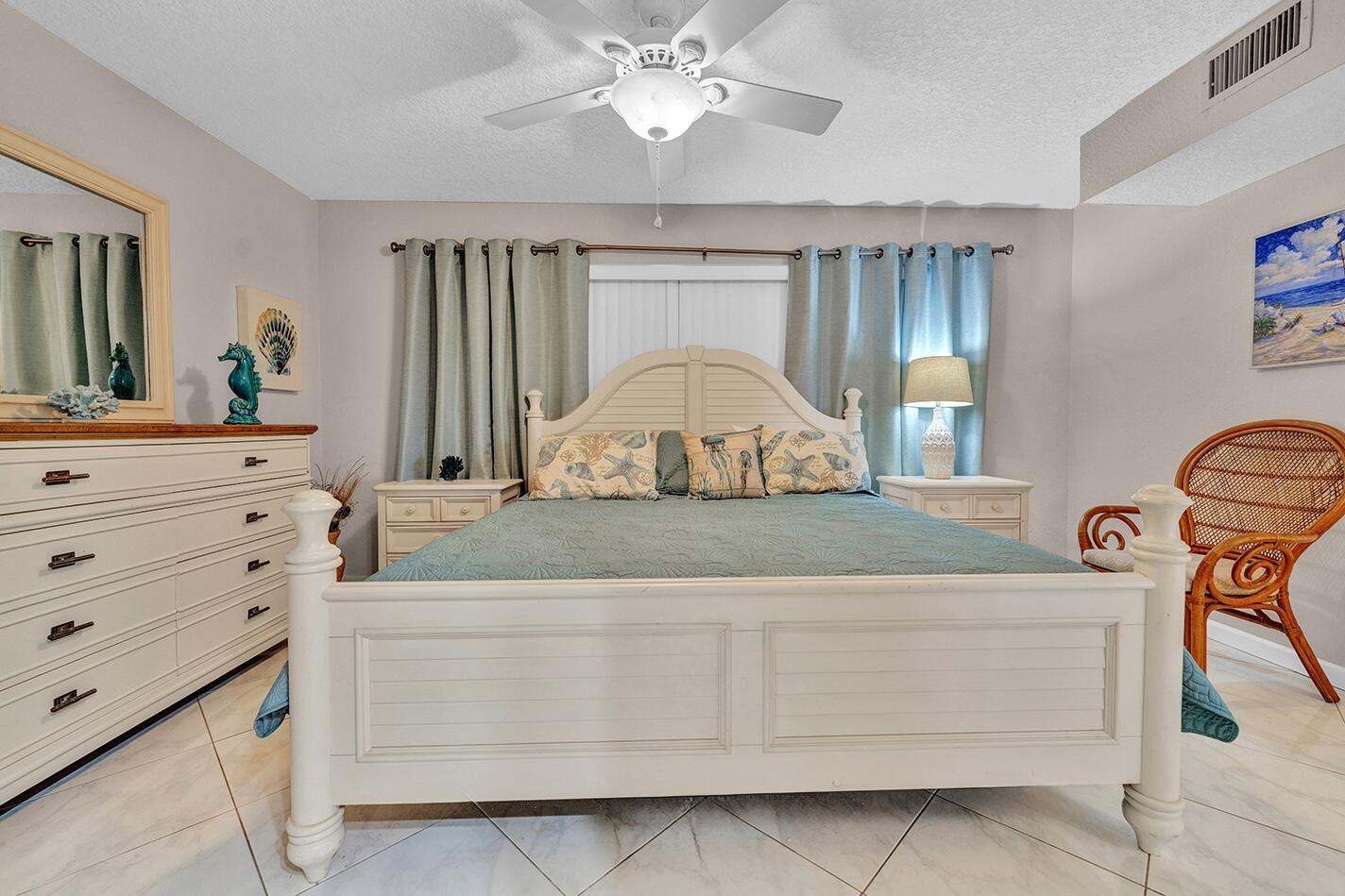 WATERWAY CLUB - Residential