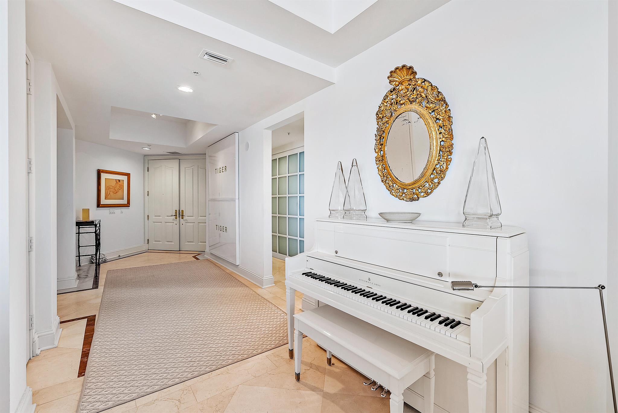 ONE WATERMARK PLACE OF TH - Residential