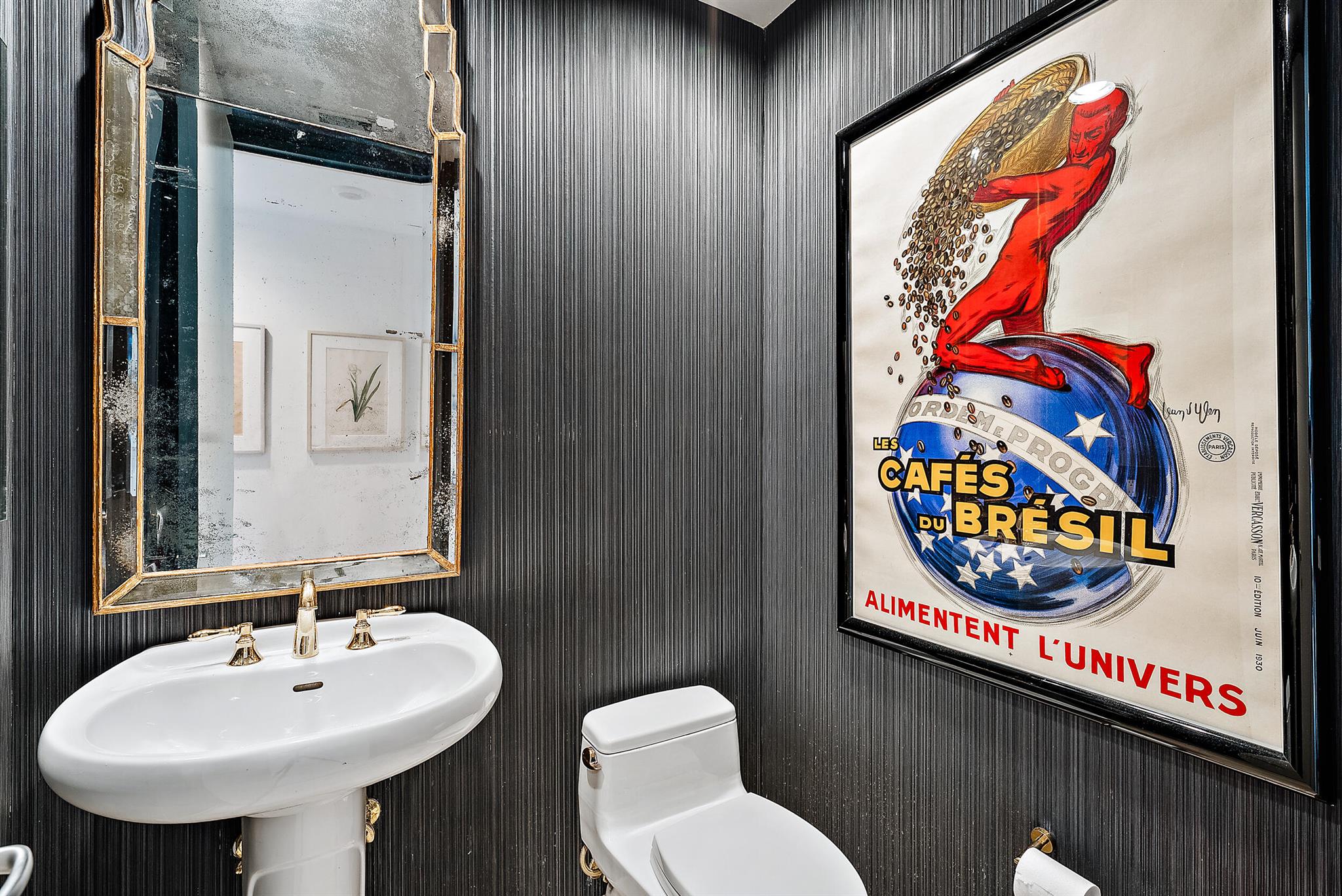 ONE WATERMARK PLACE OF TH - Residential