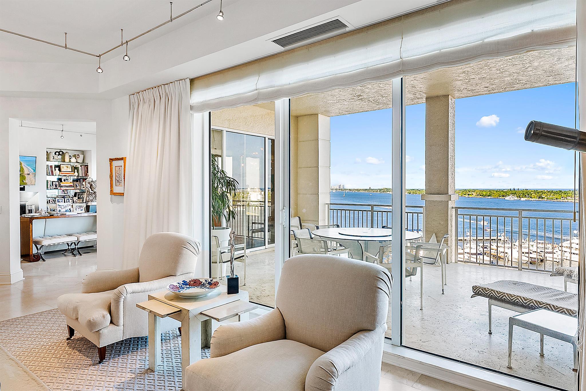 ONE WATERMARK PLACE OF TH - Residential