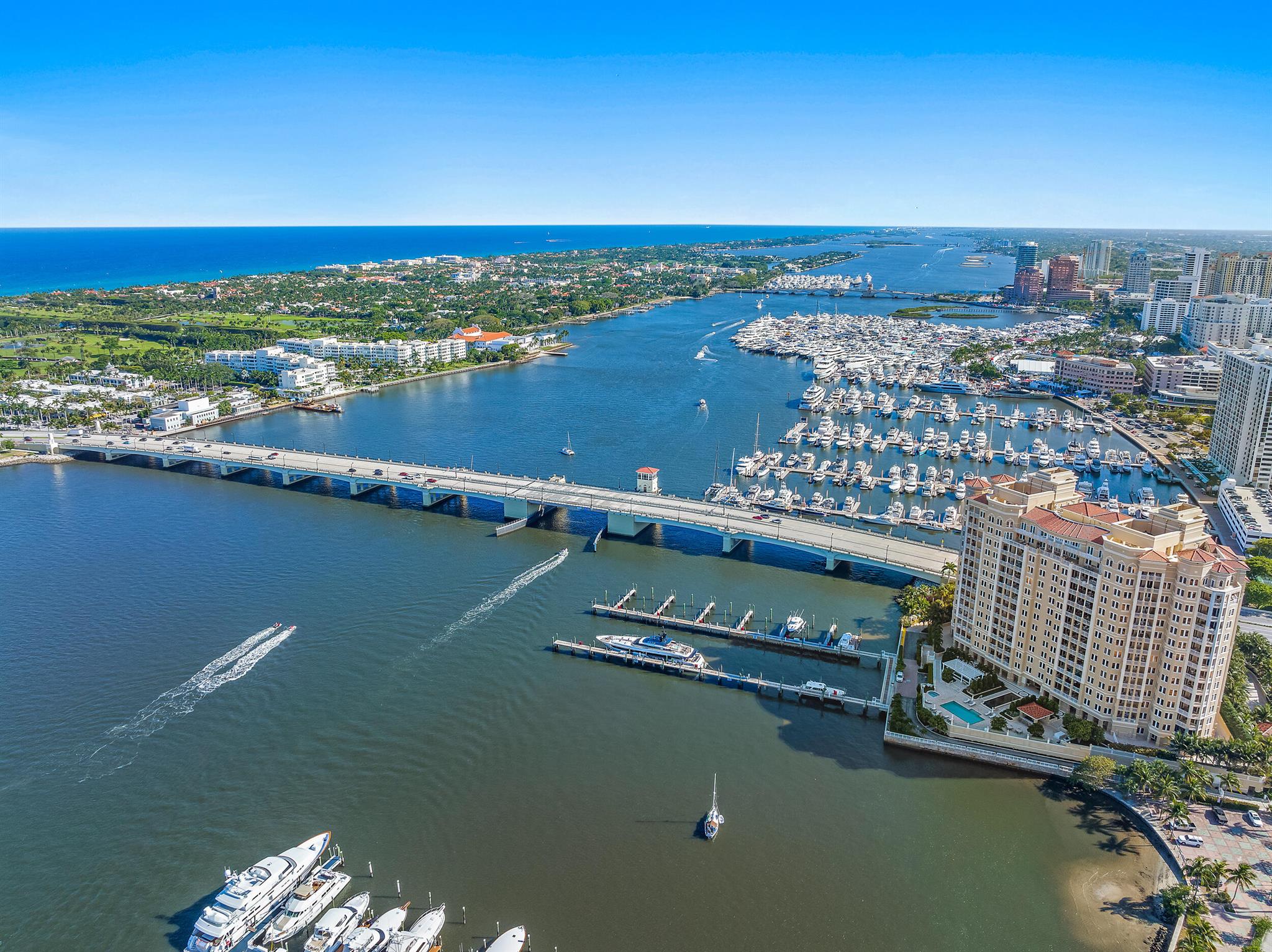 ONE WATERMARK PLACE OF TH - Residential