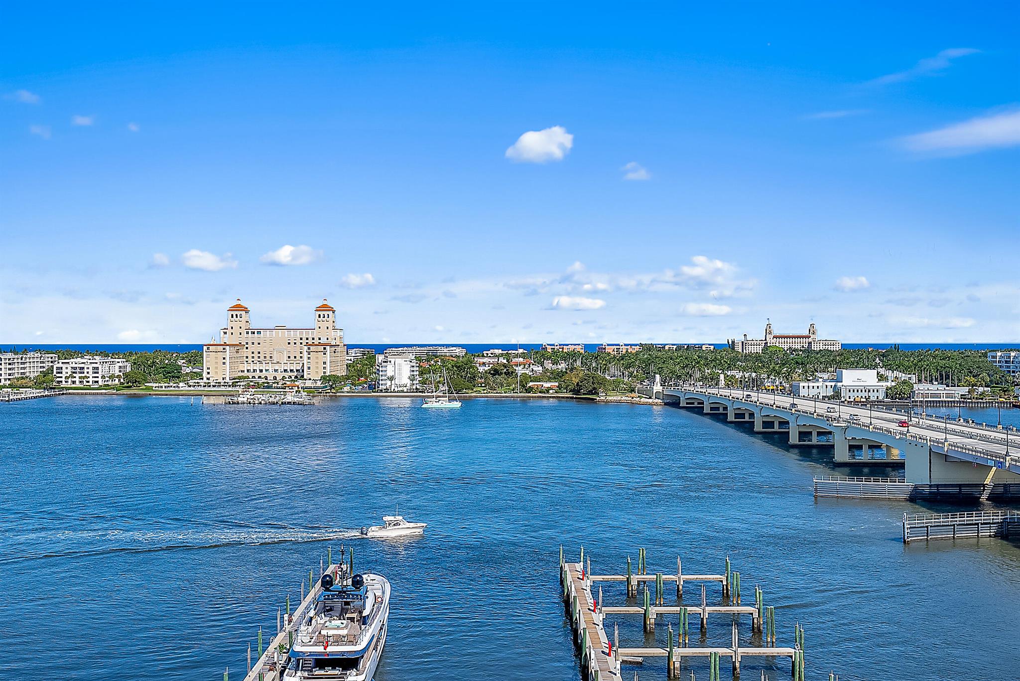 ONE WATERMARK PLACE OF TH - Residential