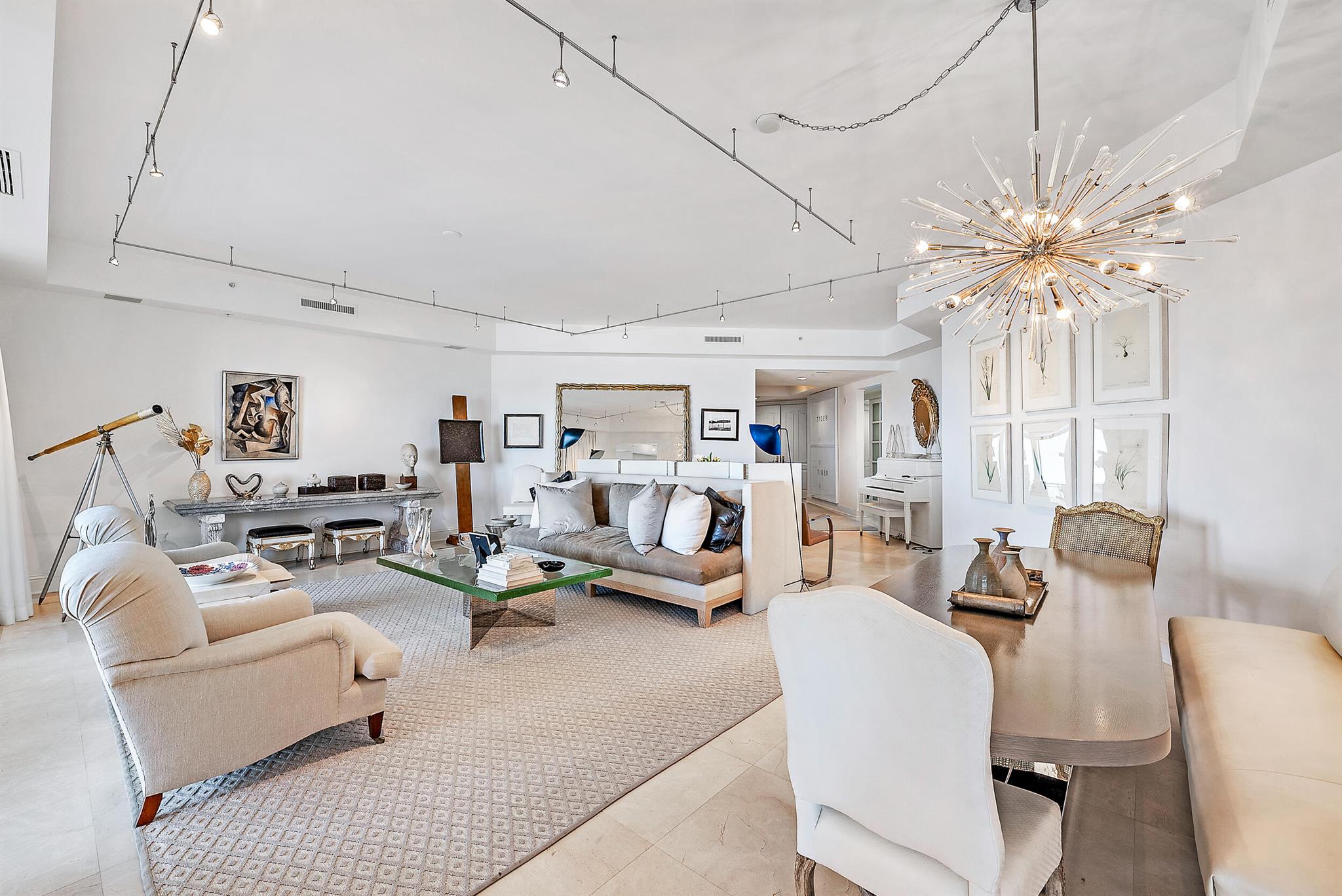 ONE WATERMARK PLACE OF TH - Residential