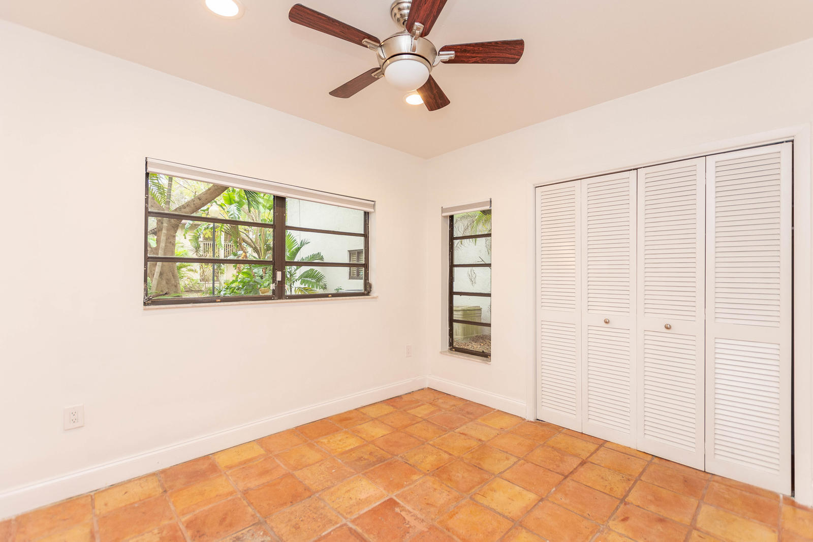 FOREST COVE - Residential Lease