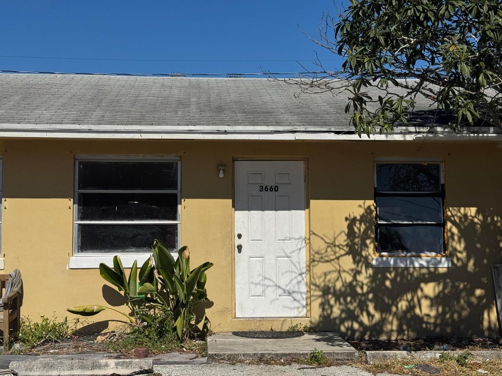 Photo of 3660 Coconut Road, Palm Springs, FL 33461 (MLS # R11163148)