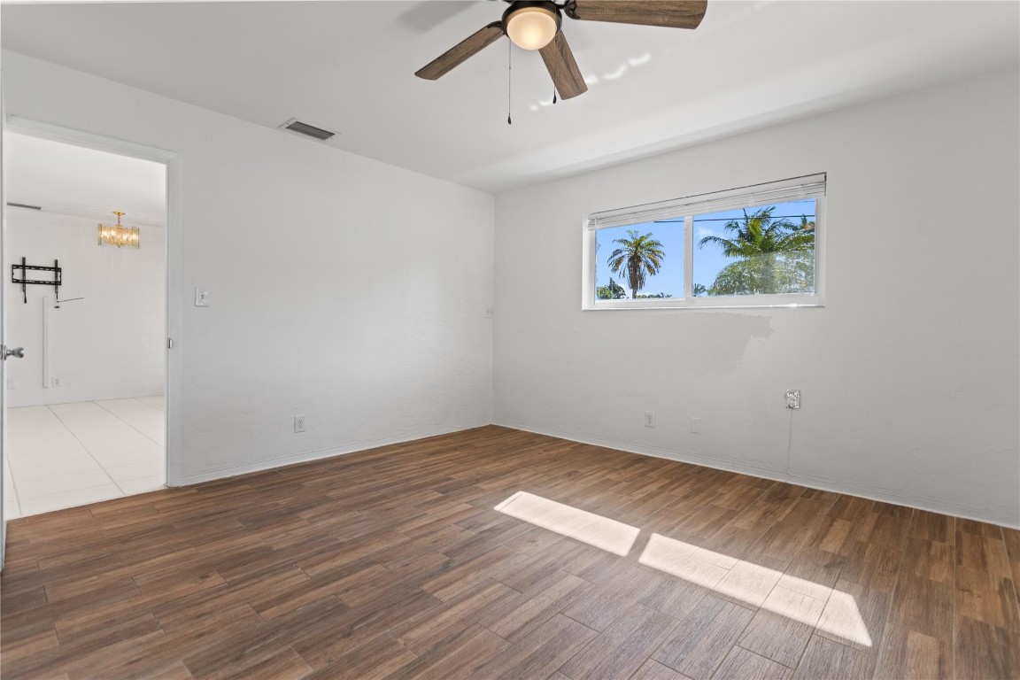 Beachway Estates 30-14 B - Residential Lease