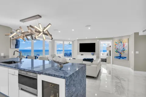 550 S Ocean Boulevard Unit 2101-2103, Boca Raton, FL MLS: R11074329