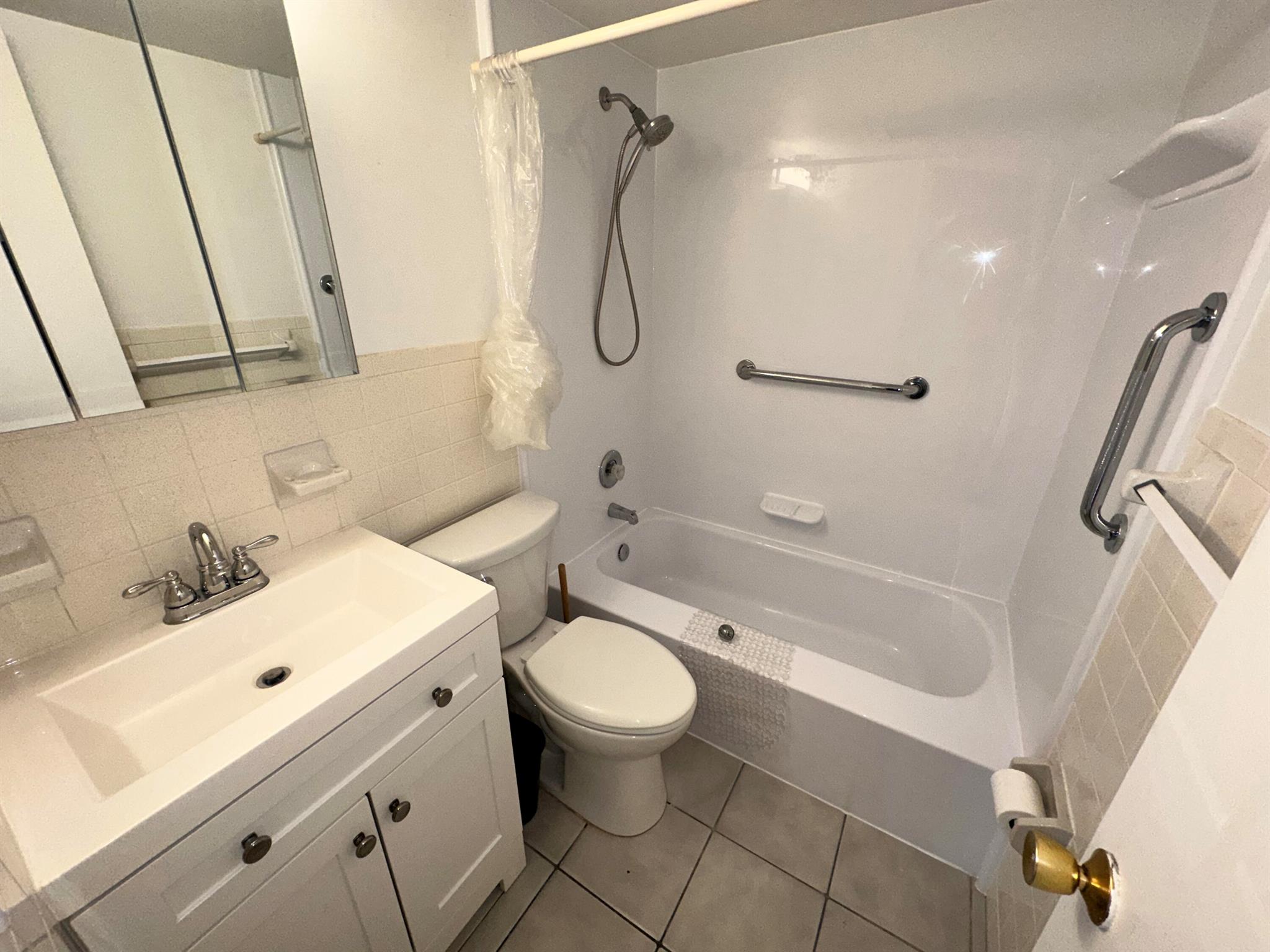 FALCON APTS CONDO - Residential Lease